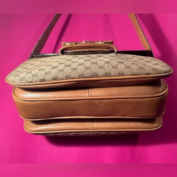 1970’s Vintage Gucci Horsebit 1955 Shoulder Bag - Picture 9 of 13